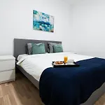Gabi - Chic Apt With Parking Close To Veranda Mall